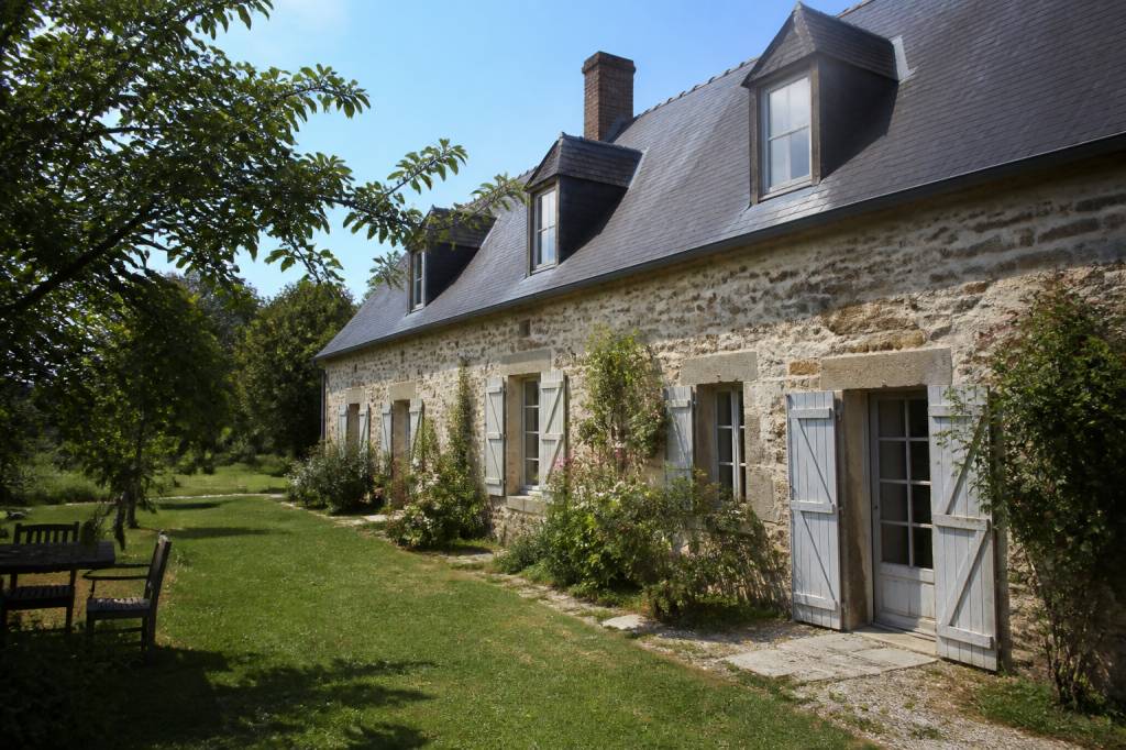 Longère normande : idées de rénovation, aménagement et conseils pour valoriser ce patrimoine unique