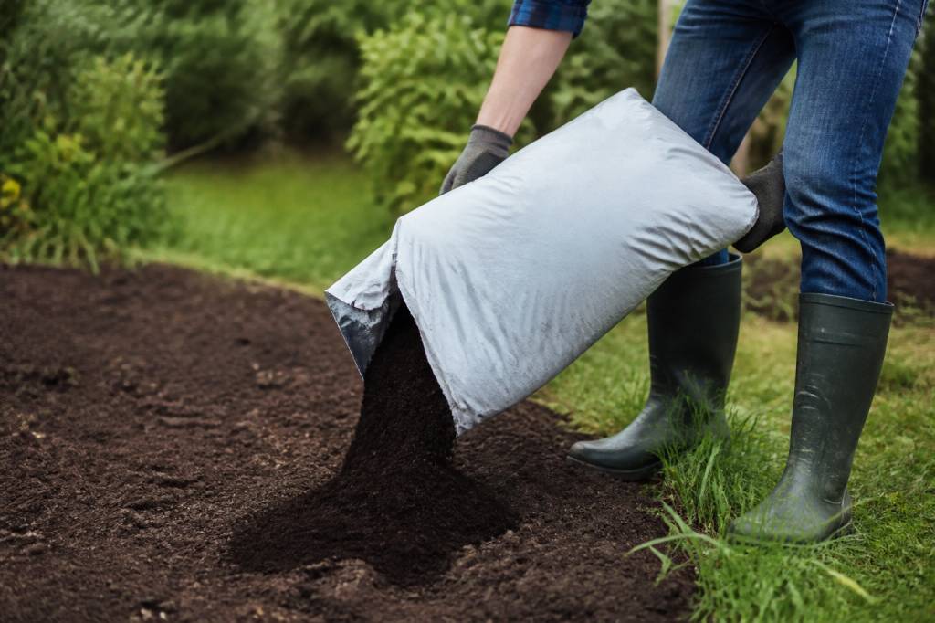 5 de terreau en kg : quel poids prévoir pour vos travaux de jardinage ?